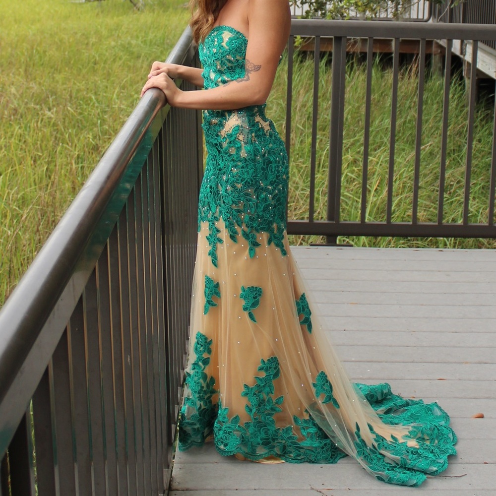 Prom dress